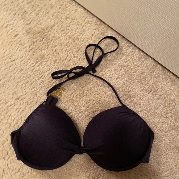 Victoria's Secret Other - VS twist front bikini top, underwire